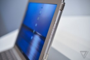 Fotografía lateral del concepto de tablet convertible de Toshiba
